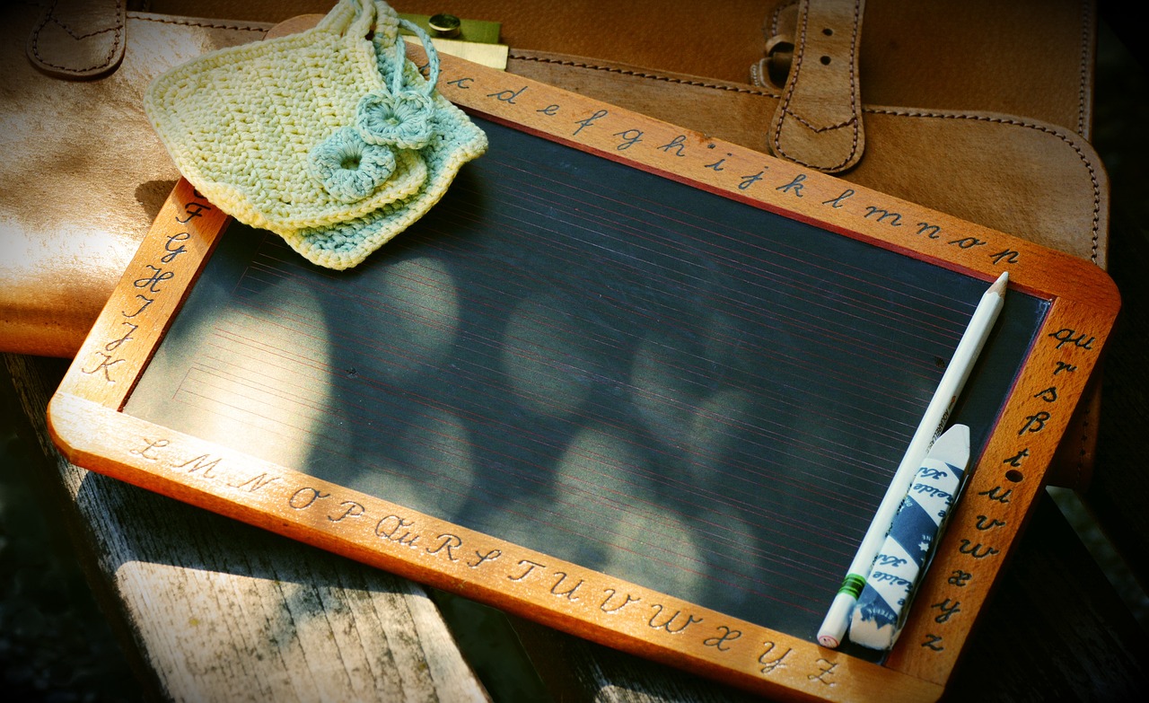 board-g7ce498e54_1280